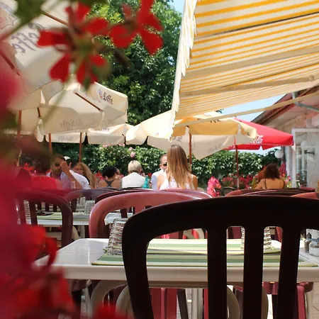 Restaurant Maison Blanche Szálloda Rungis