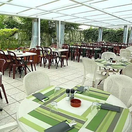 Restaurant Maison Blanche Hotel