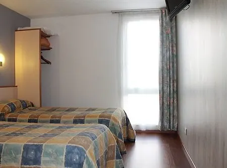 Szálloda Restaurant Maison Blanche Rungis