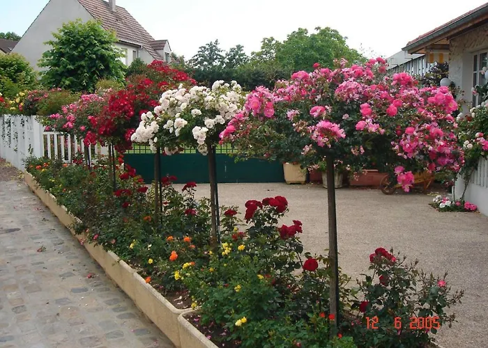 מלון Restaurant Maison Blanche 2*